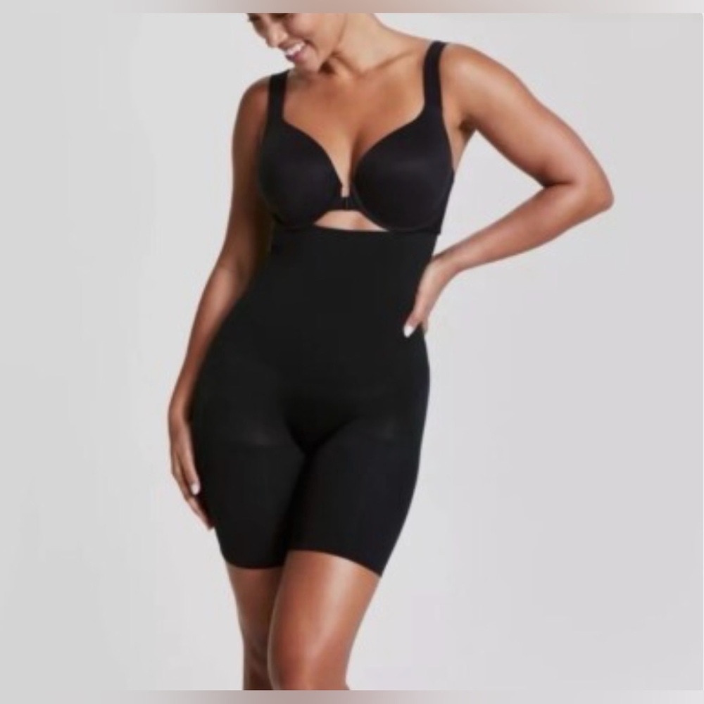 Red Hot Label by SPANX Sz XL Mid Thigh High Waist Shaper -Black